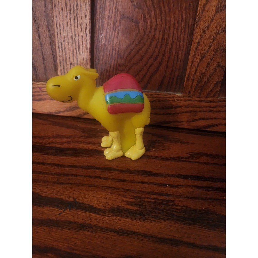 2011 Veggietales Camel Nativity Christmas Plastic - Picture 2 of 3